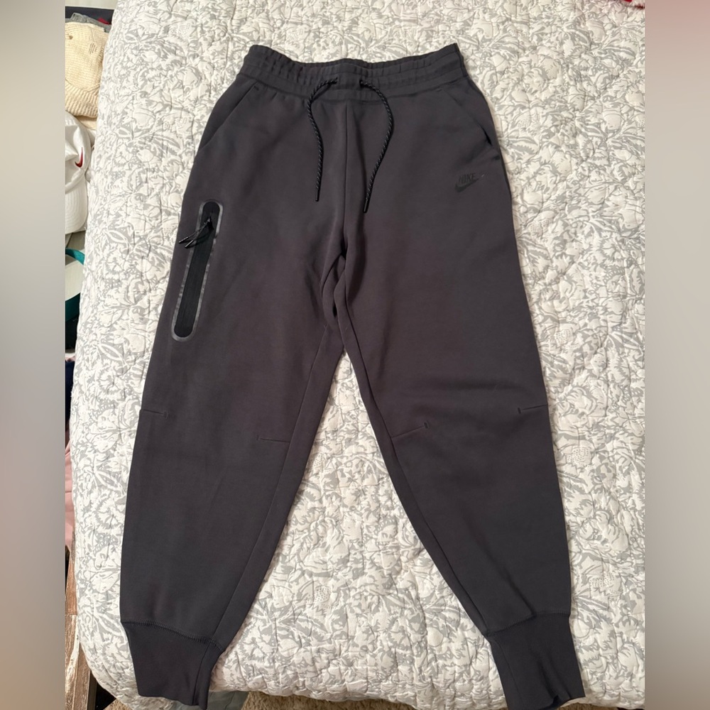 Nike Tech Women’s joggers, medium